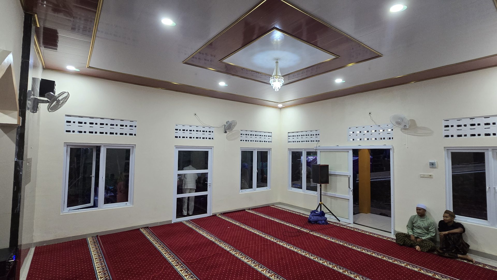 مسجد العشر المباركات