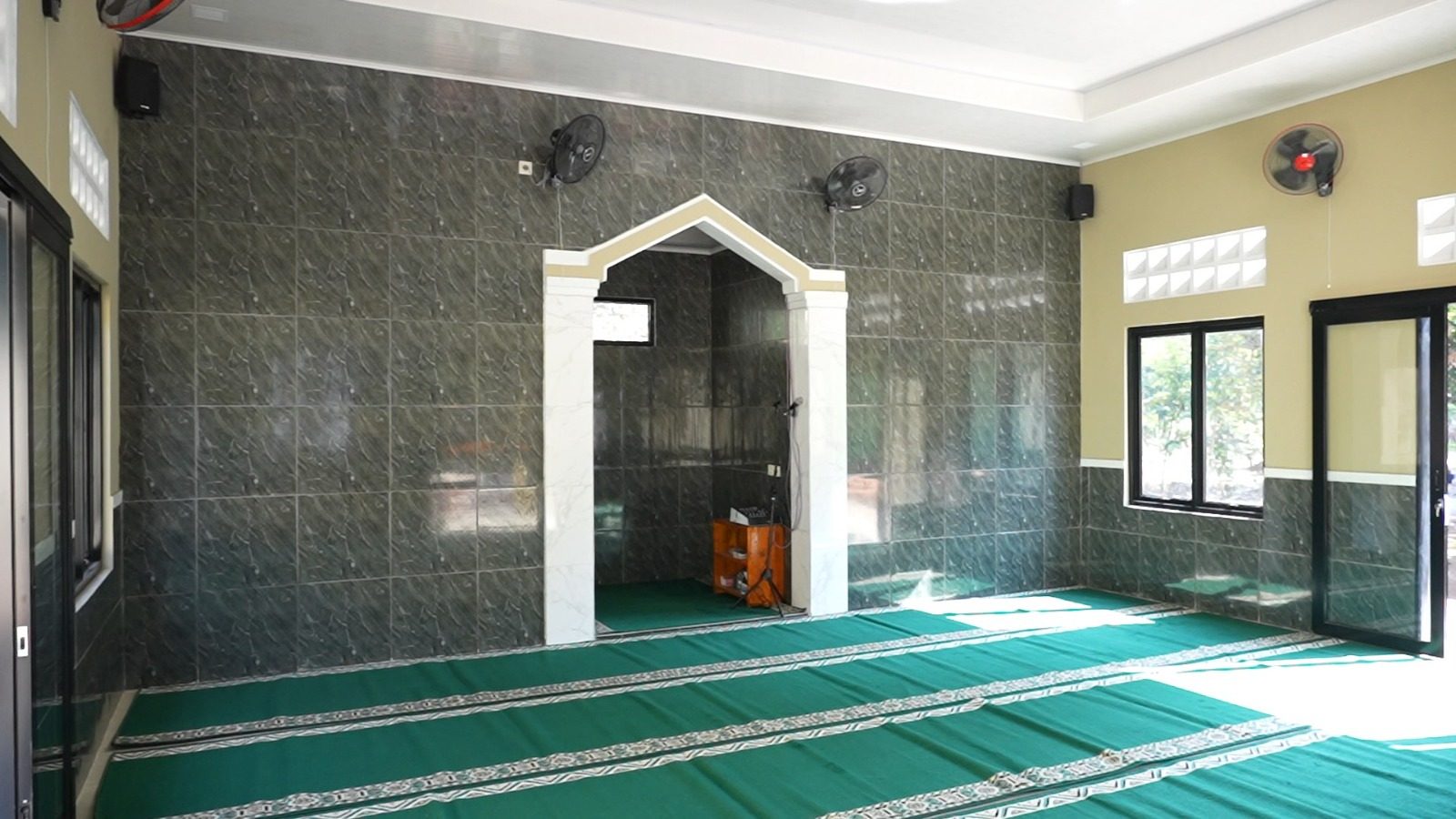 مسجد فاطمة الربعي الأول