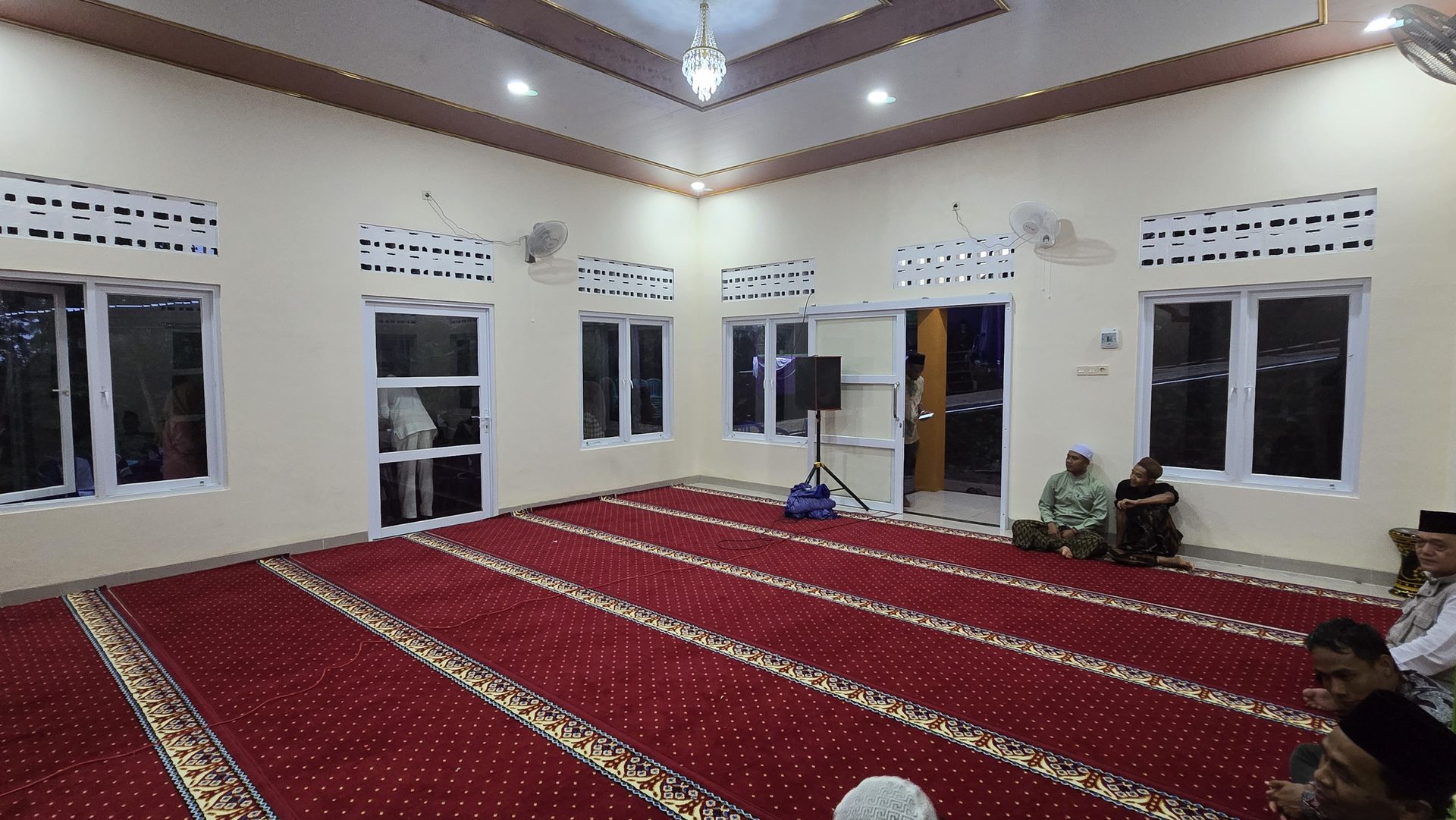 مسجد العشر المباركات